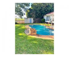 Affordable Hourly Rooms  Day Rest  Overnight Accommodation +27836868779 royal king guest house